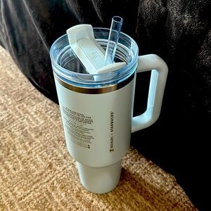 Stanley + Starbucks Cup- ✨new✨